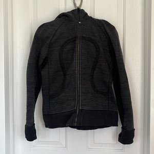 Small Lulu zip up hoodie
